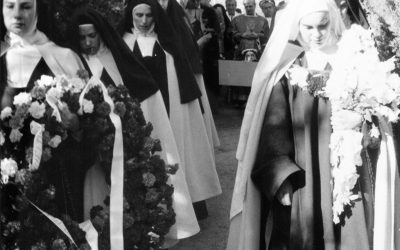 LA JOVEN ENFERMERA DE SANTA MARAVILLAS